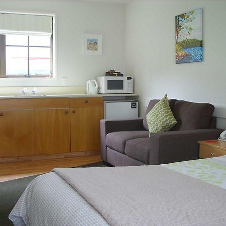 Tudor Court Motel Christchurch Zewnętrze zdjęcie