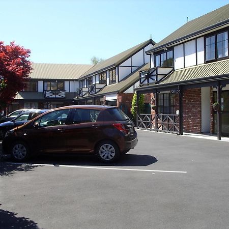 Tudor Court Motel Christchurch Zewnętrze zdjęcie