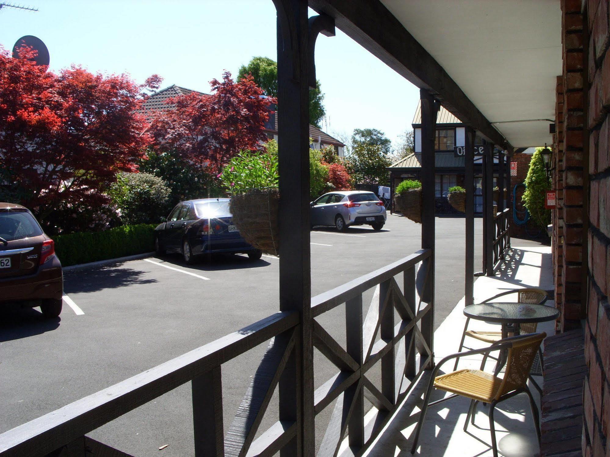 Tudor Court Motel Christchurch Zewnętrze zdjęcie