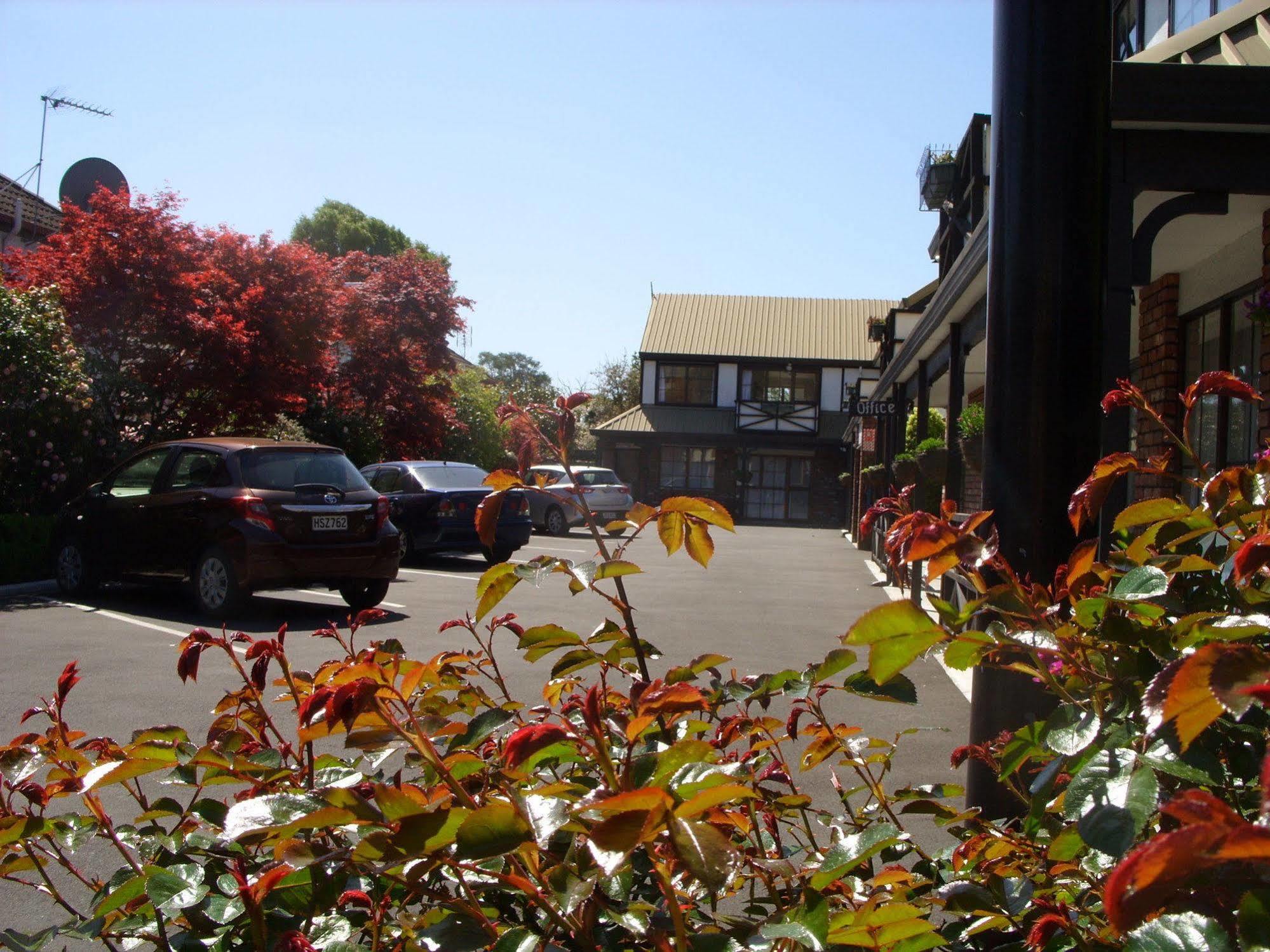 Tudor Court Motel Christchurch Zewnętrze zdjęcie