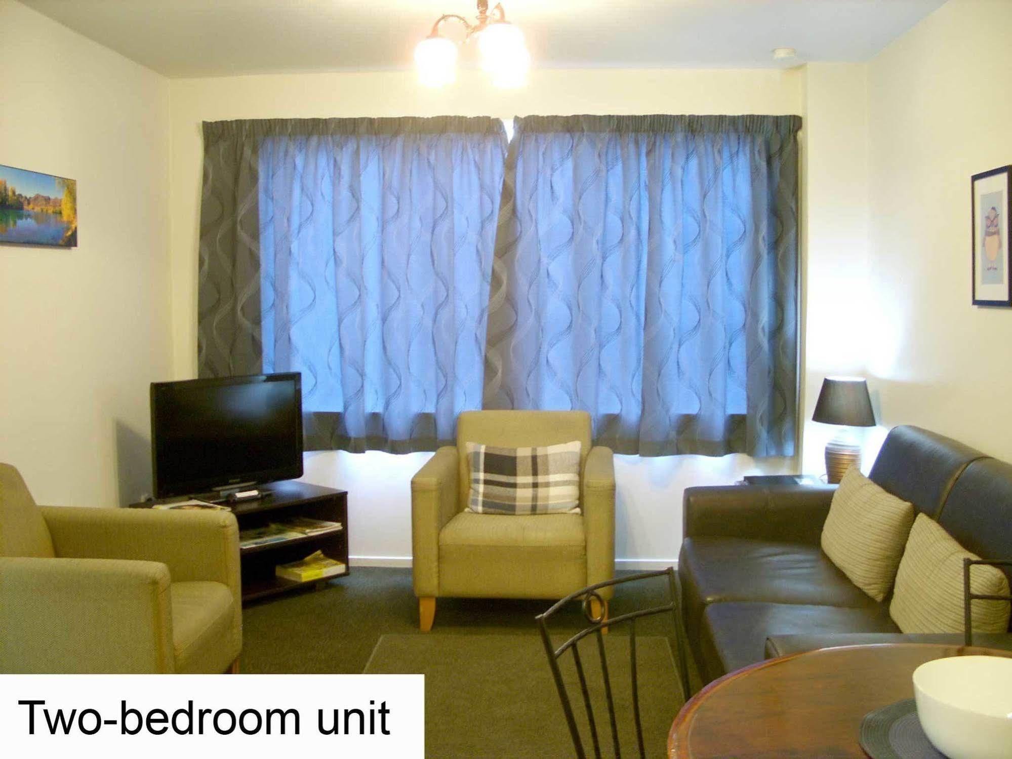 Tudor Court Motel Christchurch Zewnętrze zdjęcie