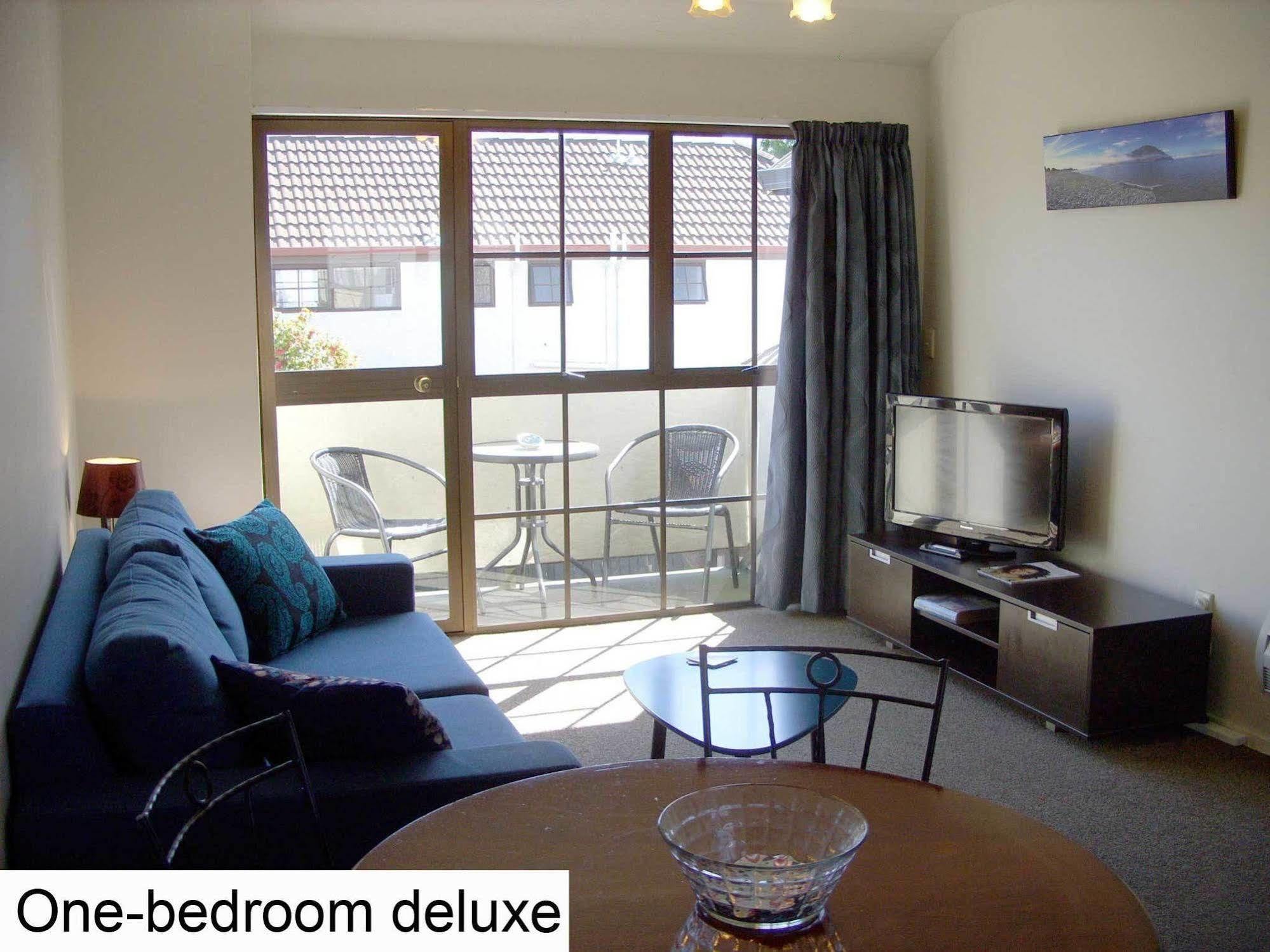 Tudor Court Motel Christchurch Zewnętrze zdjęcie